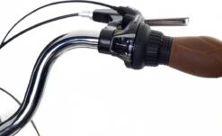 Amigo Style - Damesfiets 28 Inch - Fiets Met 6 Versnellingen - Zwart -fiets 1200x736 3