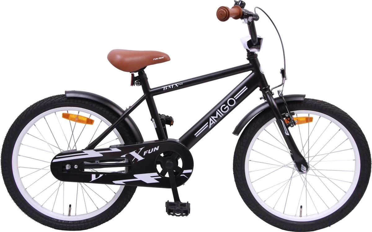 AMIGO BMX Fun- Kinderfiets 20 Inch - Jongens - Zwart 3 AMIGO BMX Fun- Kinderfiets 20 Inch - Jongens - Zwart