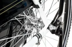 Amigo Eclypse Transportfiets 28 Inch - Omafiets Met Voordrager - Wit -fiets 1200x798 7