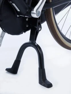 Cortina U4 - Stadsfiets - D50 - Jet Black Matt - R3 -fiets 900x1200 3